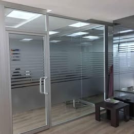 Division de oficina comercial