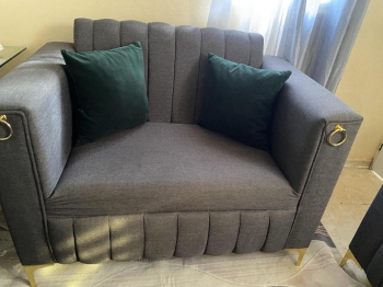 Vendo juego de sofas 2-2 para una sala pequeÑa usados en muy buen esta