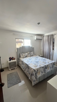 Apartamento de 3 habitaciones en venta en vista hermosa.