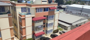 En venta apartamento cercano a supermercado manolin en san cristobal