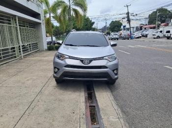 Toyota rav4 xle 2017