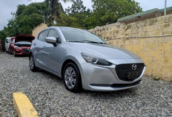 Mazda mazda 2 2020