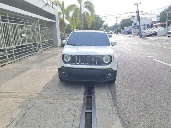 Jeep renegade latitude 2018
