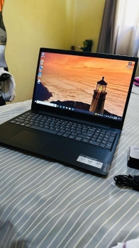 Laptop lenovo 15.6 pulgadas