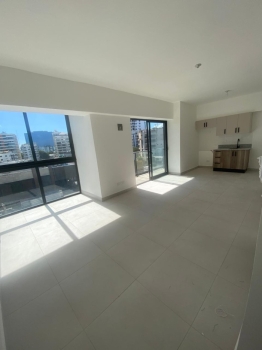 Alquiler de hermoso apartamento con línea blanca en naco.
