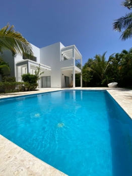 Paraiso en la tierra villa en venta en playa nueva romana
