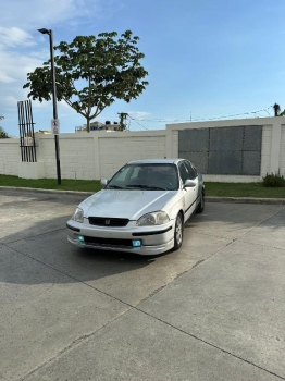 Honda civic ferio 2000 sano
