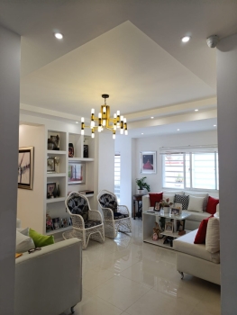 Se vende apartamento de 4 habitaciones en el ensanche ozama
