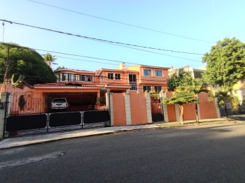 Vendo casa en don honorio próximo a carrefour