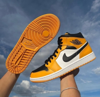 Tenis sneakers nike air jordan 1 mid taxi black and yellow originales