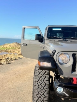 La grasa jeep wrangler unlimited sport 2020