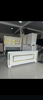 Juego de habitación en pino tratado – súper resistente y elegante