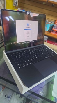 Macbook air m3 13 pulgadas en samaná