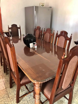 Comedor en caobas preciosa totalmente nuevo 6 sillas cristal incluido