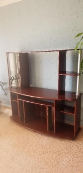 Credenza / mueble para tv y decoración – 15015050 cm – color caoba usa