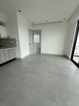 Hermoso apto en serradles piso 13