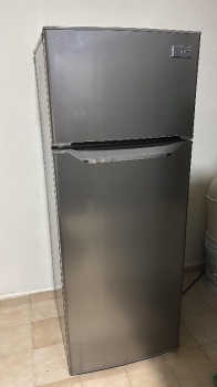 Nevera frigidaire 55” de alto