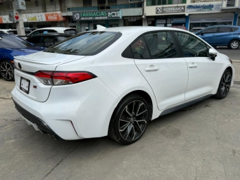 Toyota corolla 2020 se  recién importado  44200 millas  precio 1100000