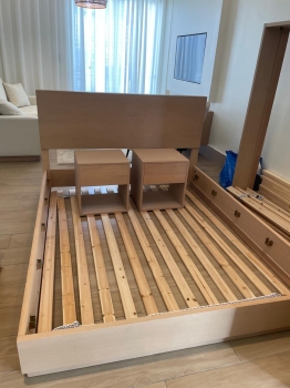 Dos juegos de habitaciones  cama queen con dos mesitas