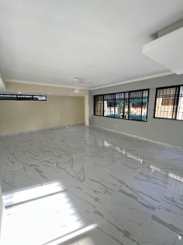 Alquilo apto en evaristo morales 3 hab