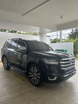Toyota land cruiser vx 2012