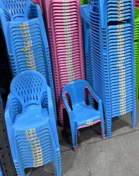 Sillas plasticas de niÑos
