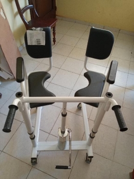 Silla grua para movilizar discapacitados