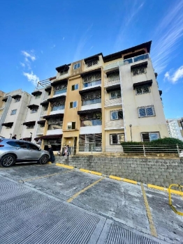 Penthouse en venta - colinas del arroyo ii