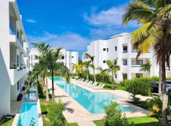 Vendo apartamento pent-house nuevo frente al campo de golf en complejo