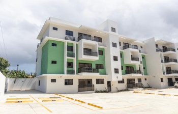 Apartamento en venta en av. hípica santo domingo este