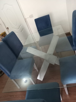 Juego de comedor  en santo domingo oeste
