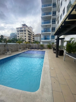 Alquiler de amplio apartamento en bella vista