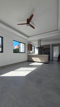 Elegante apartamento en renta en evaristo morales santo domingo