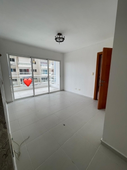 Apartamento en venta en la av. charles de gaulle.