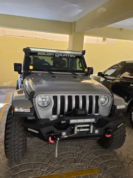 Jeep wrangler sahara 19