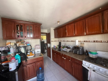 Apartamento en venta el cacique  amplio y clásico  escalera de emergen