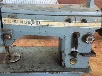 Maquina de coser singer 20u