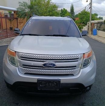 Ford explorer xlt 3 filas de asientos 14