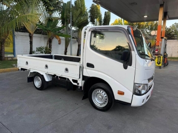 Camion diesel toyota dyna 2020