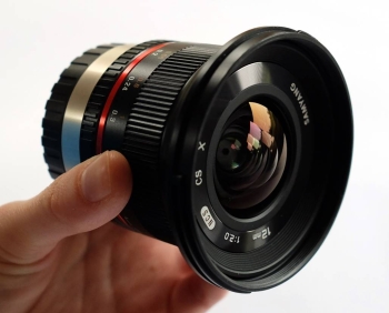 Samyang 12mm f2.0 ncs cs 2mm f/22  e-mount