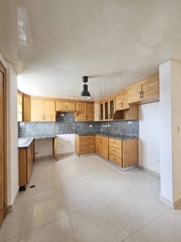 Apartamento de 3 habitaciones en el ensanche naco