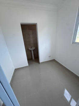 Apartamento de 3 habitaciones en venta en vista hermosa.