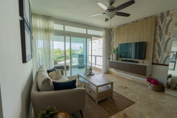 Vendo hermoso apartamento en primera línea de playa en playa nueva rom
