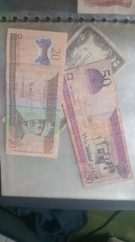 Papeleta de 20 pesos y 50 pesos antiguas de republica dominicana
