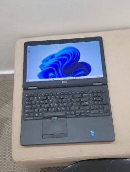 Laptop dell 16gb 256gb ssd i5 2.3ghz e5550
