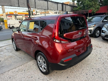 Kia soul lx 2020 roja