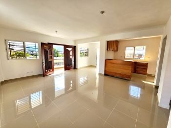 Casa en alquiler – segundo nivel  próximo a la av. independencia km. 7