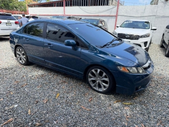 Honda civic 2010