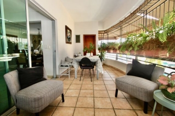 Vendo penthouse en naco con 5 parqueos