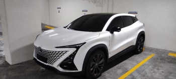 Vendo jeepeta changan uni t 2023  9.8 de 10 garanta vigente de la casa